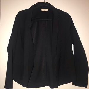 Casual black blazer.